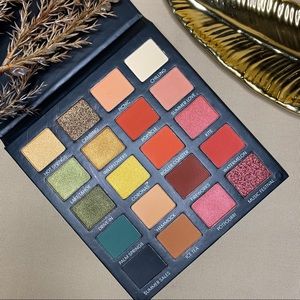 Hello Summer Eyeshadow Palette